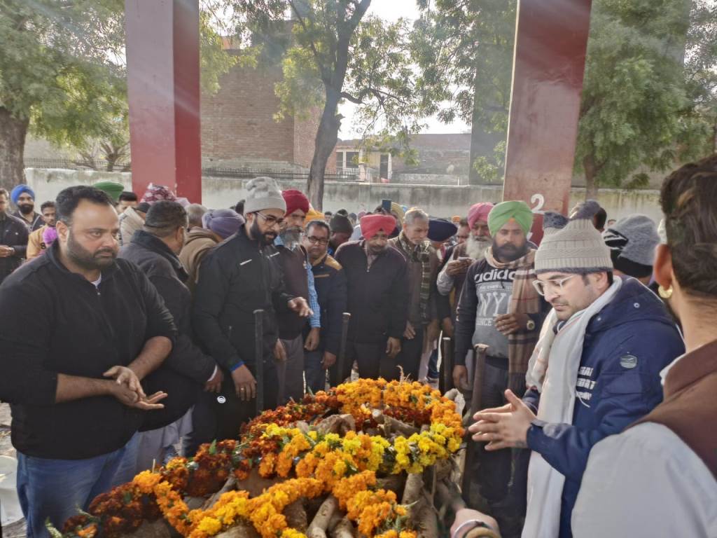 Last rites of Comrade Jagmohan Singh Nolakha A large number of employees and leaders paid their last respects